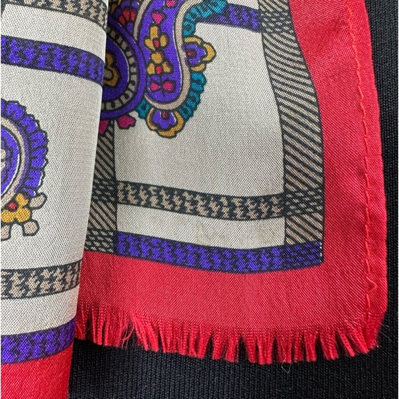 Oscar de la Renta Silk Paisley Oblong Scarf PINHOLES - Picture 13 of 13